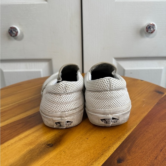 Vans white perforated slip on sneakers men’s 6 women’s 7.5 - Picture 4 of 7